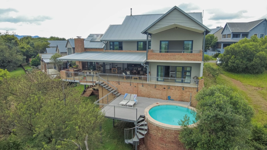 5 Bedroom Property for Sale in The Coves North West